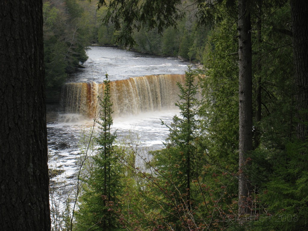 Mackinaw Island Area May 2008 1231.jpg - May 24 2008 a trip to Mackinac City for a 5 M race and a visit to Mackinac Island. A day to the UP, Paradise, Whitefish Point and Tahquamen Falls. This was followed by trips to Petoskey and Charlevoix.